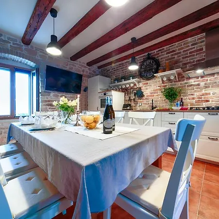 Hébergement de vacances Pool Domina *